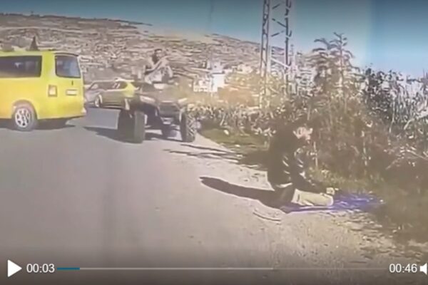 חייל מילואים דרס פלסטיני עם טרקטורון (צילום מסך)