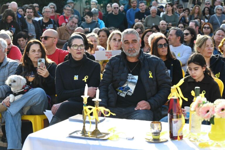 טליק ואיציק גואילי, הוריו של החלל החטוף רן גואילי ז"ל (צילום: אוריאל אבן ספיר)