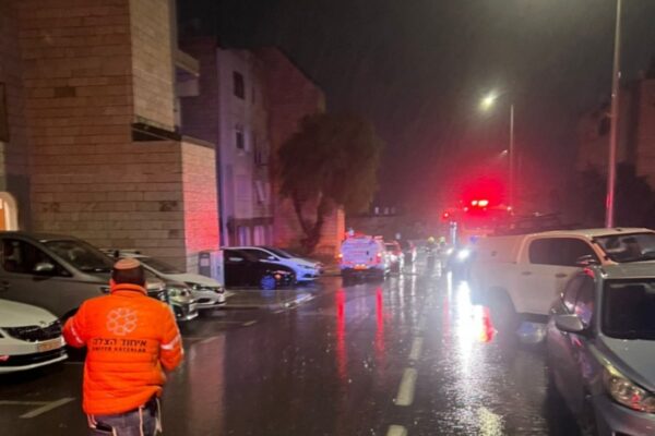 זירת השריפה הקטלנית בירושלים (צילום: איחוד הצלה)
