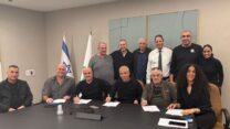 מעמד החתימה על הסכם קיבוצי ראשון בחברת אגד גולן (צילום: דוברות ההסתדרות)