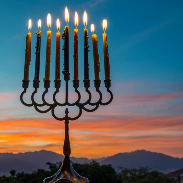 סיור חנוכיות במלון התאטרון בירושלים (צילום: יח"צ)