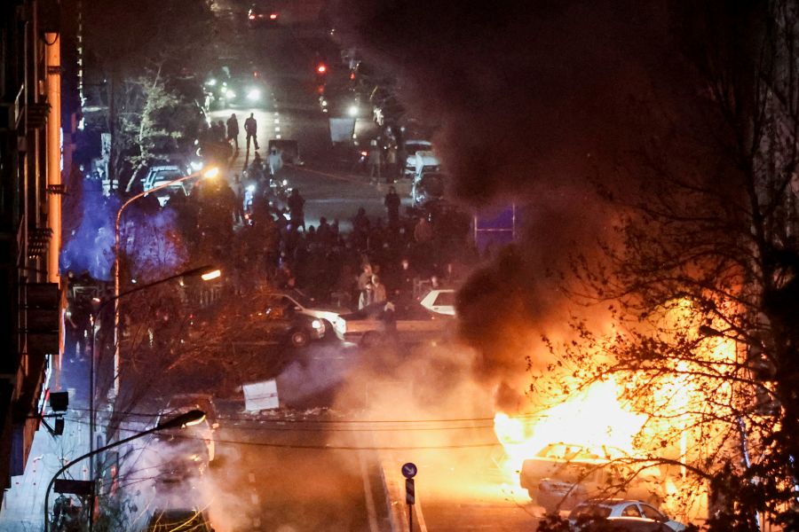 הפגנות נגד המשטר באיראן (צילום: Reuters) הפגנות נגד המשטר באיראן (צילום: Reuters)