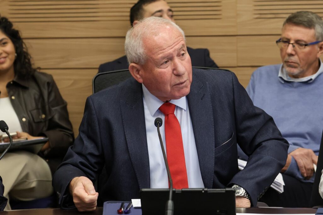שר החקלאות אבי דיכטר בדיון בוועדת הכספים בכנסת (צילום: דני שם טוב / דוברות הכנסת) שר החקלאות אבי דיכטר בדיון בוועדת הכספים בכנסת (צילום: דני שם טוב / דוברות הכנסת)