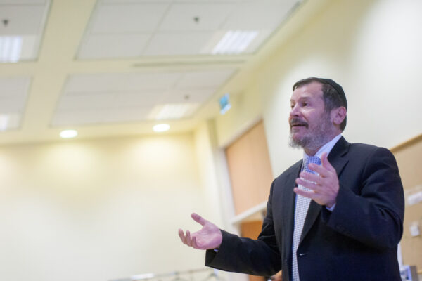 הרב אורי לופוליאנסקי ז"ל נפטר בגיל 74 (צילום: יונתן זינדל/פלאש90)