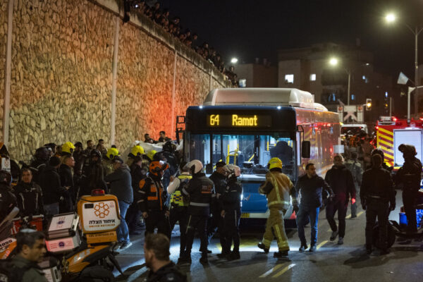 הזירה בה נדרס למוות הנער יוסי אייזנטל ז"ל במהלך הפגנה נגד גיוס חרדים (צילום: חיים גולדברג/פלאש90)