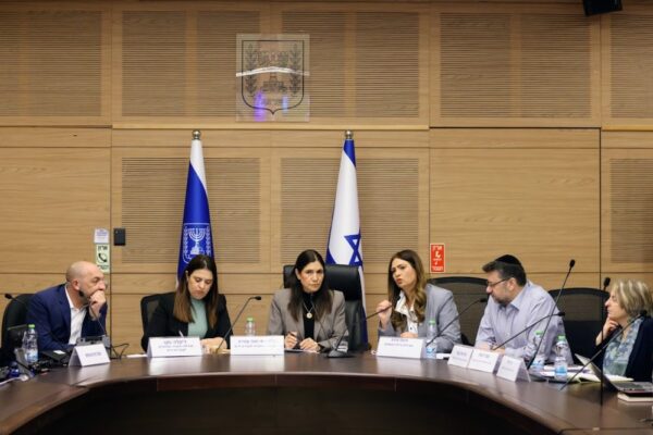 ועדת העובדים הזרים של הכנסת (צילום: נועם מושקוביץ/דוברות הכנסת)