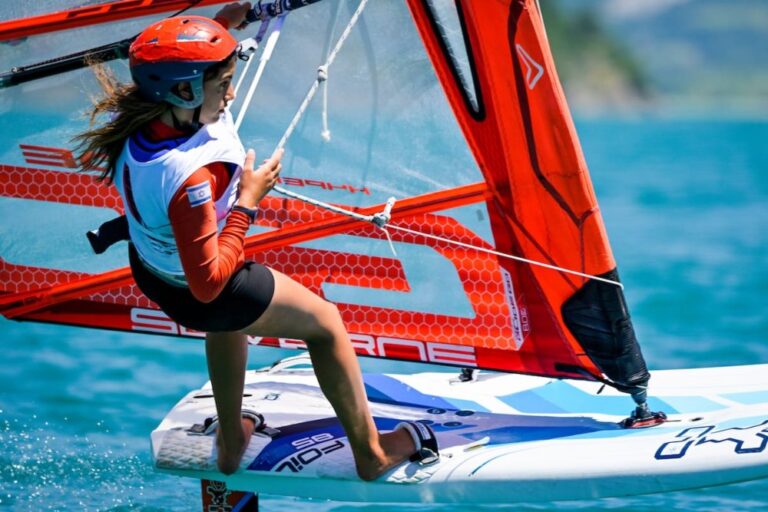 נועה רג'ואן (צילום: Sailing Energy)