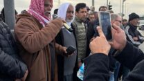 סלים דנפירי, ראש ועד ביר הדאג', בהפגנה בעקבות הריגתו של איוב טוחי (צילום: המועצה האזורית לכפרים לא מוכרים)
