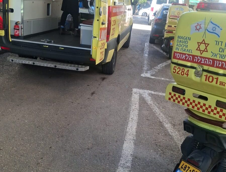 זירת תאונת העבודה (צילום: תיעוד מבצעי מד"א)