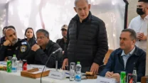 ראש הממשלה נתניהו בסיור בנגב: "בראש ובראשונה - החזרת חוק וסדר" (צילום: קובי גדעון/לע"מ)