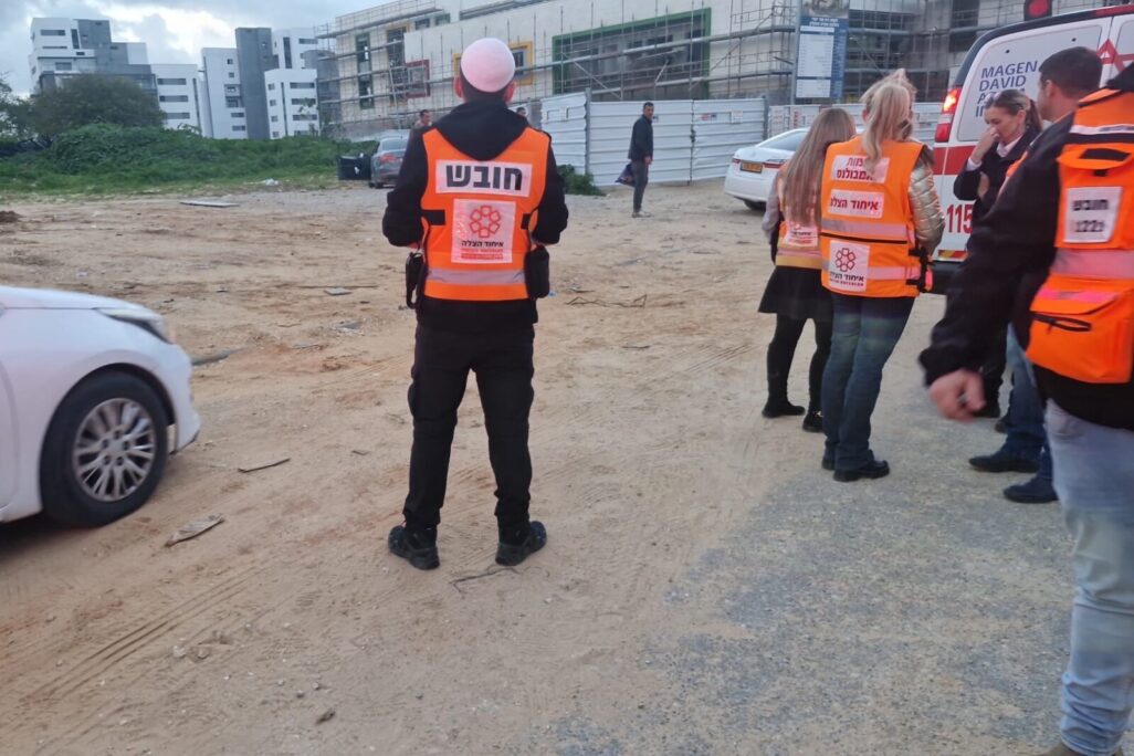זירת תאונת העבודה באשקלון (צילום: איחוד הצלה) זירת תאונת העבודה באשקלון (צילום: איחוד הצלה)