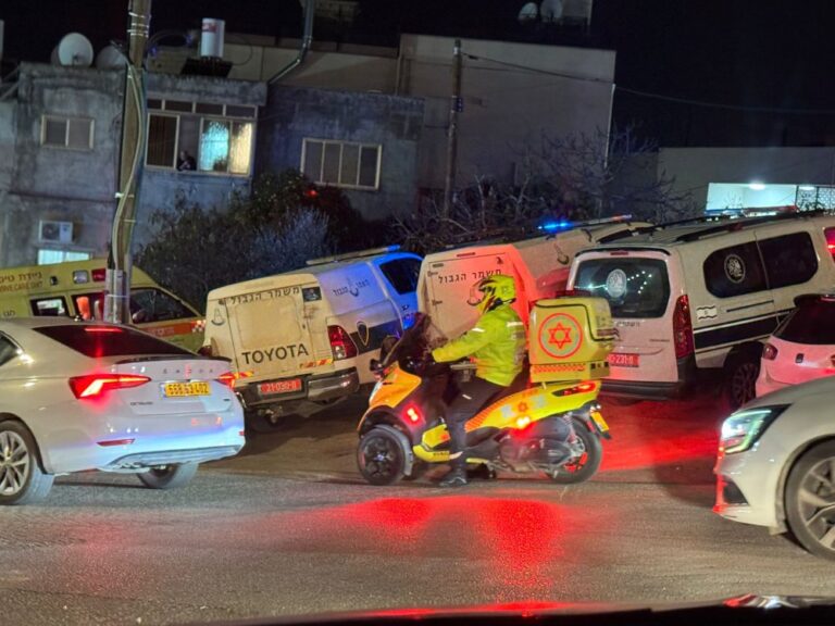 זירת הרצח בנצרת (צילום: תיעוד מבצעי מד"א)