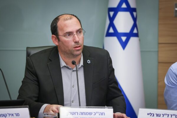 ח"כ שמחה רוטמן בדיון (צילום: נועם מושקוביץ/דוברות הכנסת)