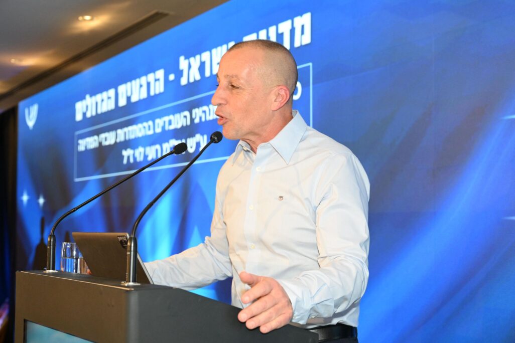 עו"ד אופיר אלקלעי בכנס מנהיגות של הסתדרות עובדי המדינה. (צילום: קובי קואנקס)