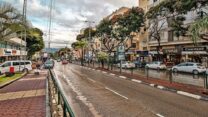 רחוב ויצמן בכפר סבא (צילום ארכיון: ראובן שלומי, פיקיוויקי ישראל)