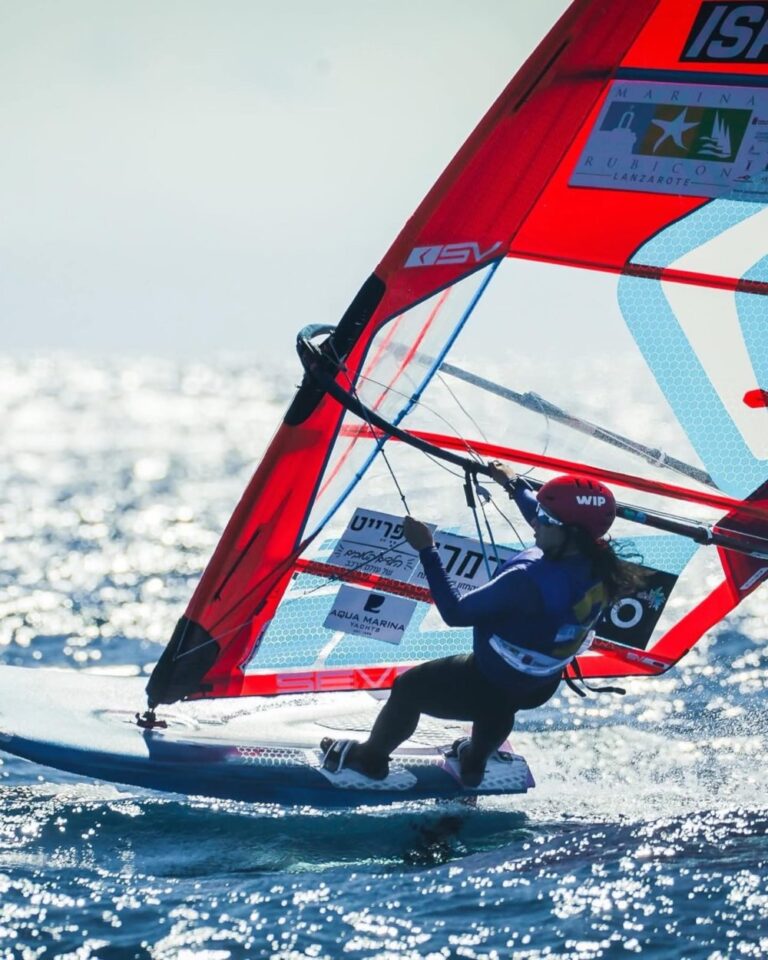 גולשת הרוח שרון קנטור (צילום: sailing energy)