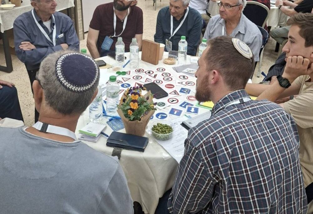 מועצת תנועת הקיבוץ הדתי (צילום: פייסבוק) מועצת תנועת הקיבוץ הדתי (צילום: פייסבוק)