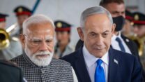 ראש ממשלת הודו נרנדרה מודי וראש הממשלה בנימין נתניהו עם הגעת מודי לישראל (צילום: חיים גולדברג/פלאש90)