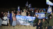 ח"כ סון הר מלך עם פעילים ברצועת עזה (צילום: מתוך חשבון X של ח"כ לימור סון הר מלך)