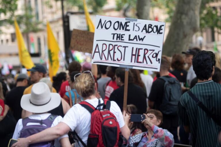 הפגנות בסידני נגד ביקור הנשיא יצחק הרצוג באוסטרליה (רויטרס)