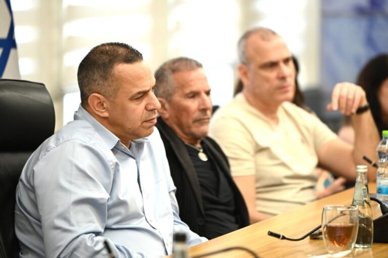 מ"מ יו"ר ההסתדרות רועי יעקב (משמאל) (צילום: דוברות ההסתדרות)