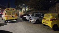 כוחות מד"א בזירת תאונת העבודה בירושלים (צילום: מד"א)