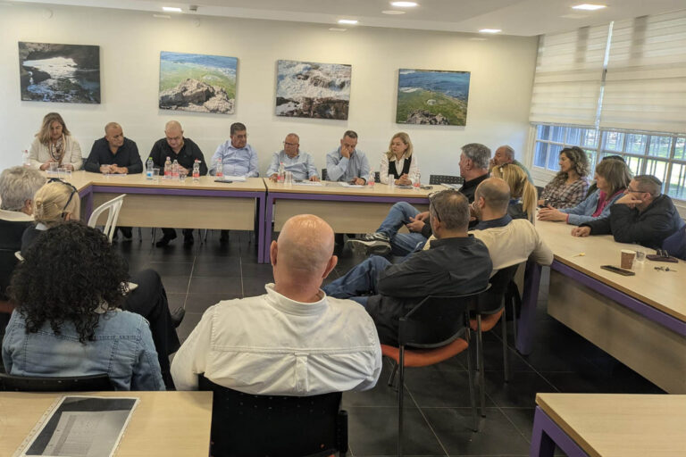 יו"ר ההסתדרות ארנון בר-דוד בסיור במרחבי ההסתדרות בנגב (צילום: ניצן צבי כהן)