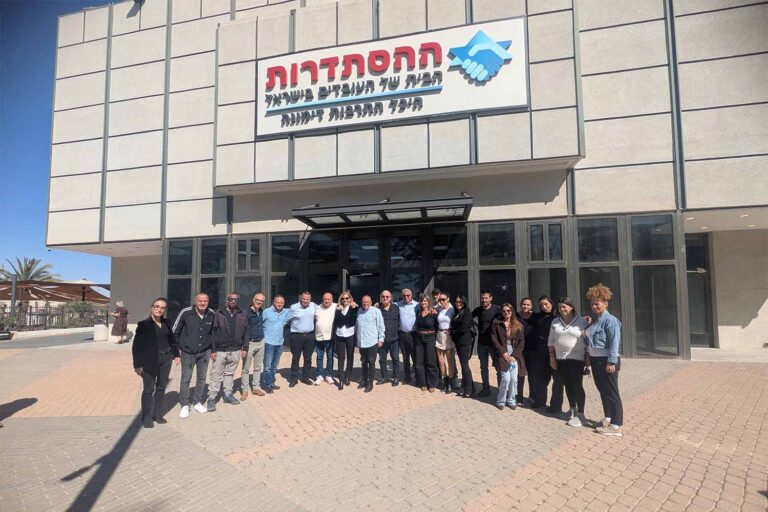 יו"ר ההסתדרות ארנון בר-דוד בסיור במרחבי ההסתדרות בנגב (צילום: ניצן צבי כהן)