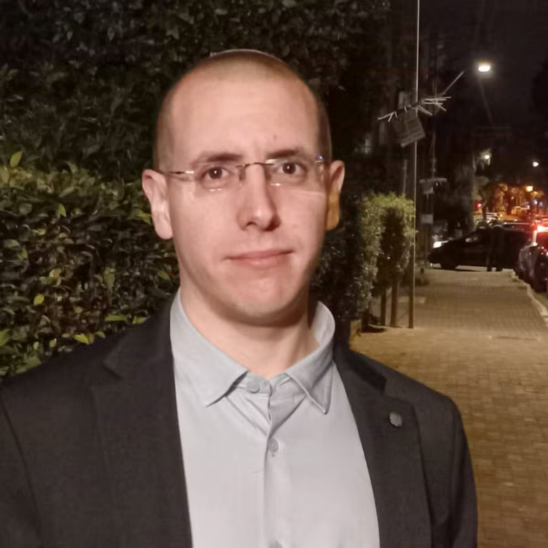 ד"ר אריאל אדמוני (צילום: אלבום פרטי)