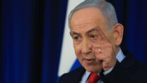 ראש הממשלה בנימין נתניהו במסיבת עיתונאים בנוכחות התקשורת הבינלאומית (צילום: Ronen Zvulun, Pool Photo via AP)
