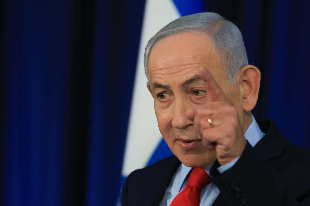 ראש הממשלה בנימין נתניהו במסיבת עיתונאים בנוכחות התקשורת הבינלאומית (צילום: Ronen Zvulun, Pool Photo via AP)