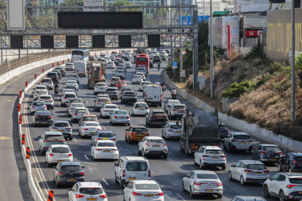 נתיבי איילון (צילום: טל גל/פלאש90)
