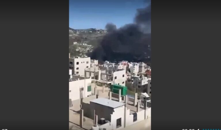 עשן מיתמר בחווארה בשכם לאחר נפילת רסיס של טיל איראני (צילום: רשתות חברתיות)