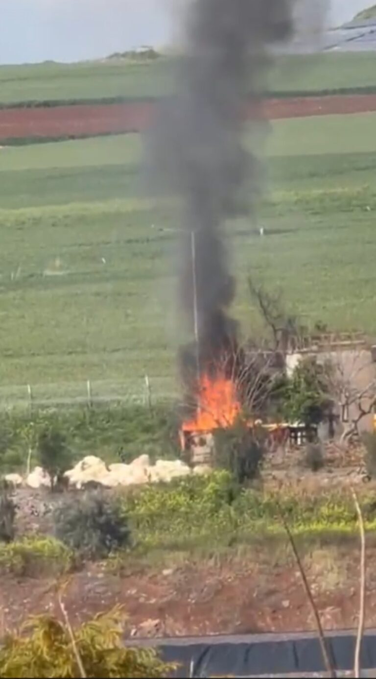 שברי יירוט נפלו באזור טבריה (צילום: משטרת ישראל)