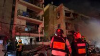 כוחות הצלה וכיבוי בזירה בגוש דן (צילום: יהל פרג')