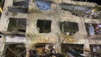 הבניין שנפגע מטיל איראני בגוש דן (צילום: יהל פרג')