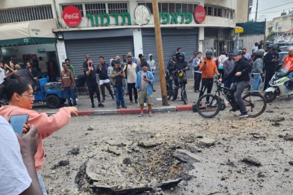 פגיעה ליד 'פלאפל תדמור' בתל אביב. (צילום: רשתות חברתיות, לפי סעיף 27א לחוק זכויות היוצרים)