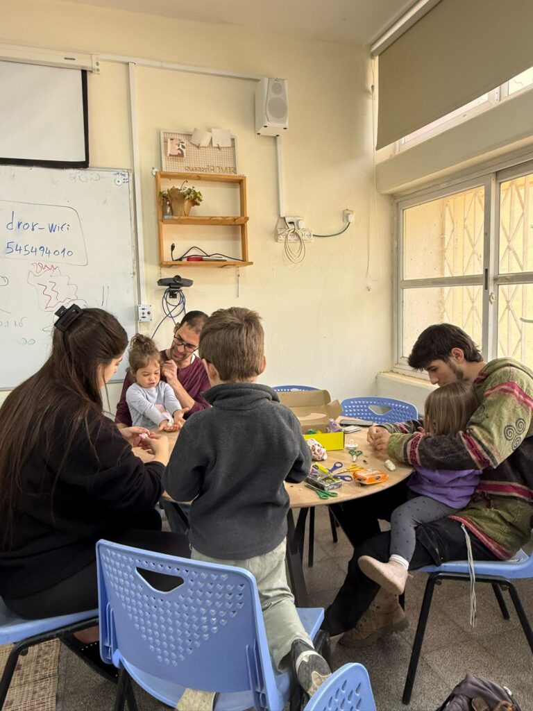 מרחב חברתי מצפה רמון (צילום: אלבום פרטי)