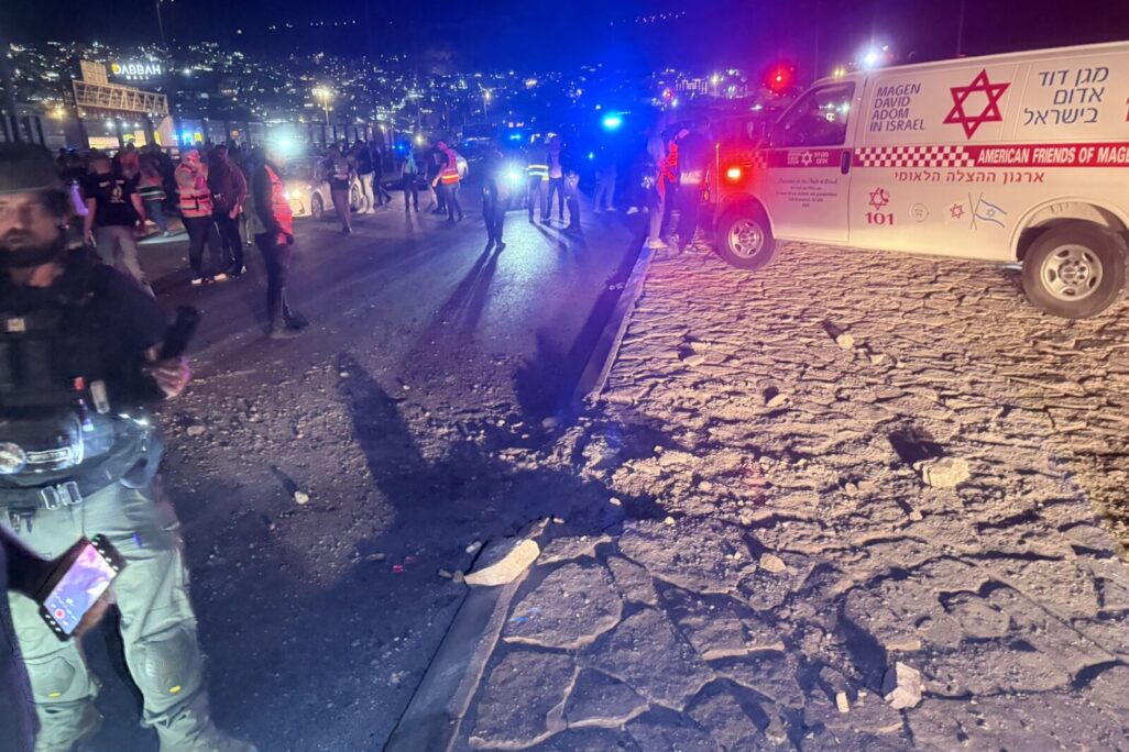 זירת הירי בכרמיאל (צילום: תיעוד מבצעי מד"א)