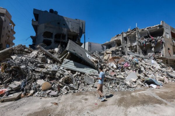 הריסות בעיר צור שבלבנון לאחר תקיפה ישראלית (צילום: REUTERS/Aziz Taher)