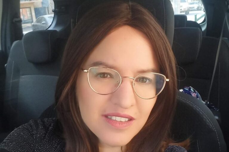 יעל צדוק. "אצלנו התלמידות לא נחשפות למושגים כלכליים דרך הרשתות החברתיות" (צילום: אלבום פרטי)