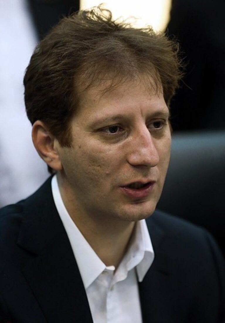 באבאק זנג'אני (צילום: ויקיפדיה)