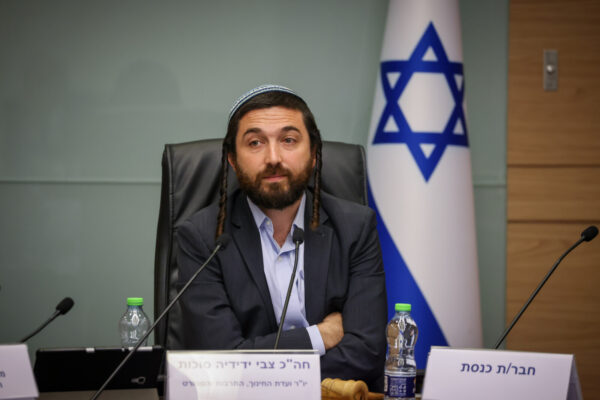 ח"כ צבי סוכות, יו"ר ועדת החינוך של הכנסת (צילום: נועם מושקוביץ/דוברות הכנסת)