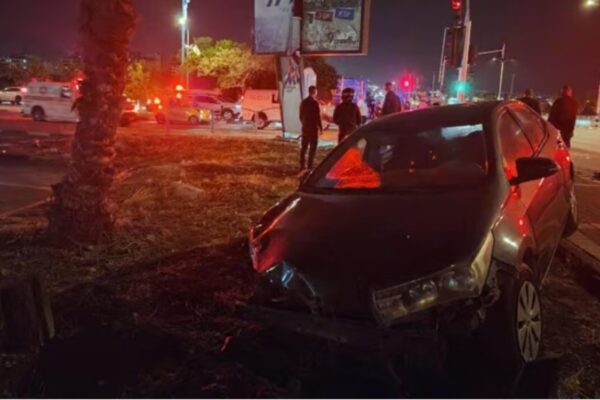 זירת התאונה בעפולה (צילום: תיעוד מבצעי מד"א)