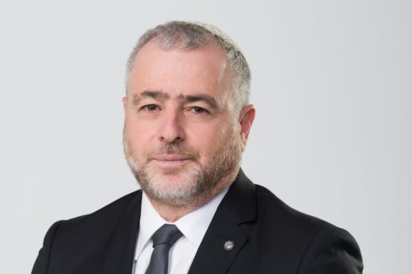 שמעון ריקלין (צילוםף טודיו תומאס תומר שלום)