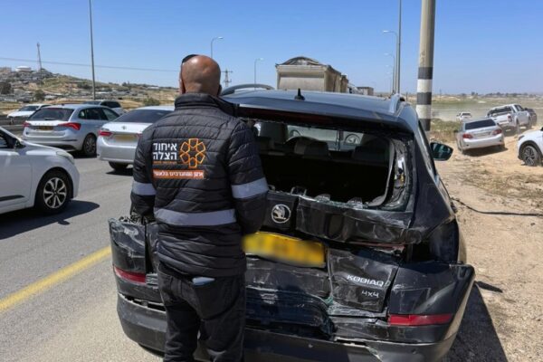 תאונת דרכים בכביש 25, ליד צומת אבו תלול, אפריל 2026 (צילום: איחוד הצלה)