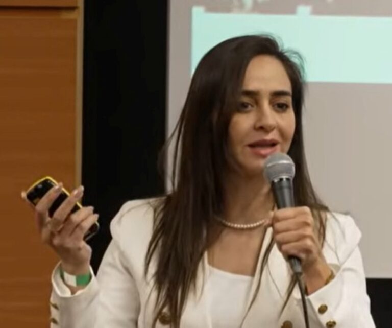 סונדוס סלאח בוועידת השלום העממית (צילום מסך)