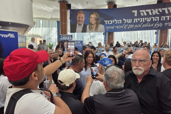 שרת התחבורה מירי רגב בהגיעה לליכודיאדה (צילום: אור גואטה)