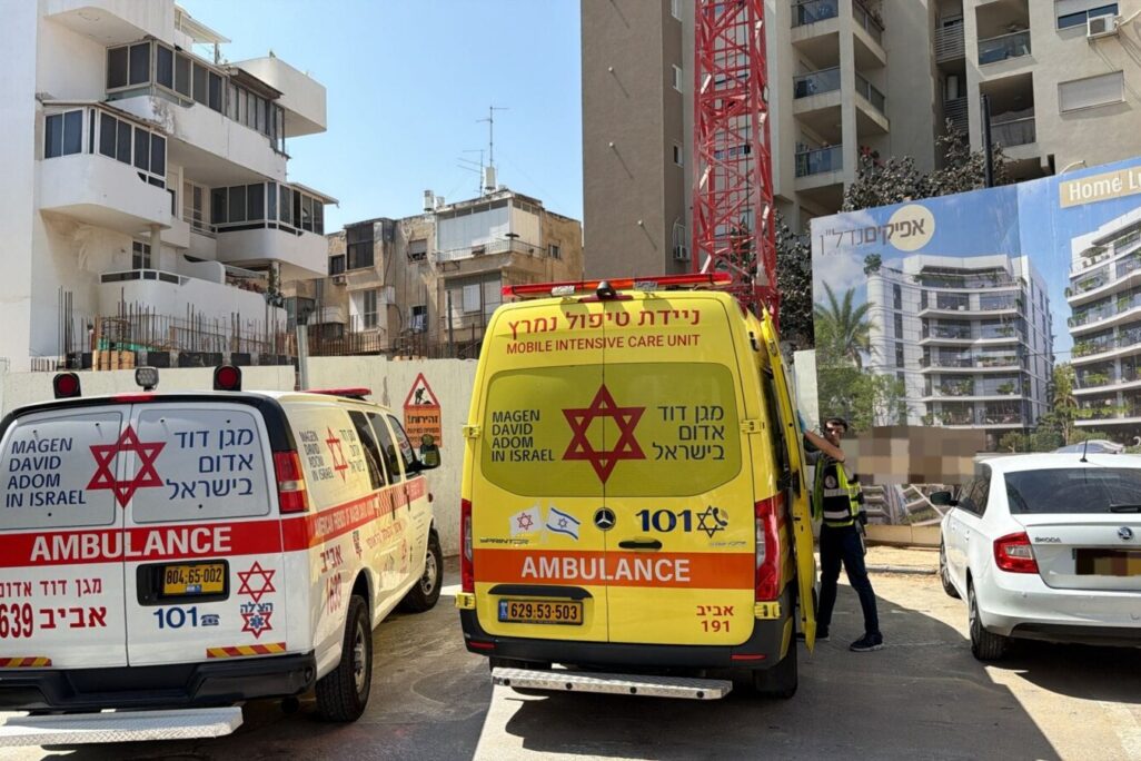 זירת תאונת העבודה הקטלנית ברמת גן (צילום: תיעוד מבצעי מד"א)