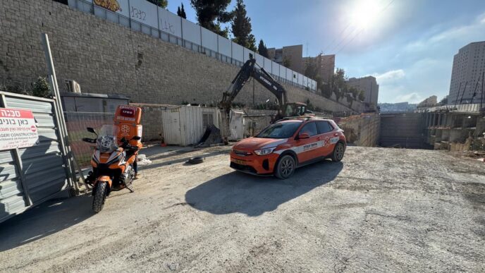 ארבעה עובדים נפצעו, אחד מהם קשה, בתאונות עבודה ברחבי הארץ